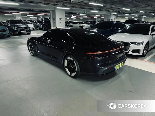 Porsche Taycan id 4511125 из Кореи 13