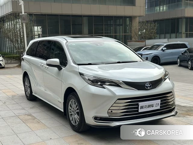 Toyota Saina id 4273624 из Китая 18