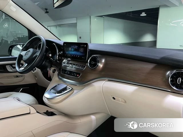 Mercedes-Benz V-class id 4263809 из Китая 14