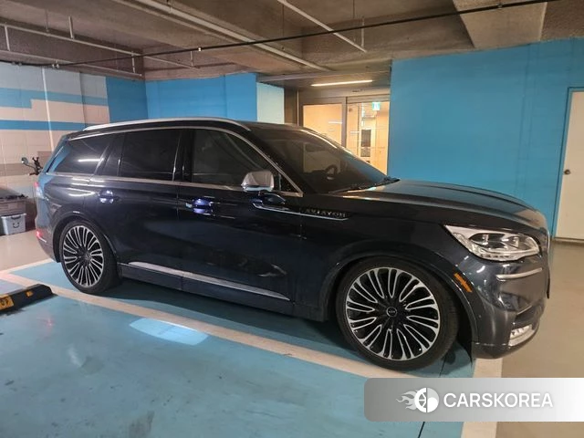 Lincoln Aviator 2nd generation 2020 Темно-зеленый из Кореи, фото 3