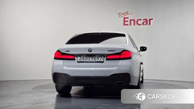 BMW 5 Series (G30) id 3577920 из Кореи 13