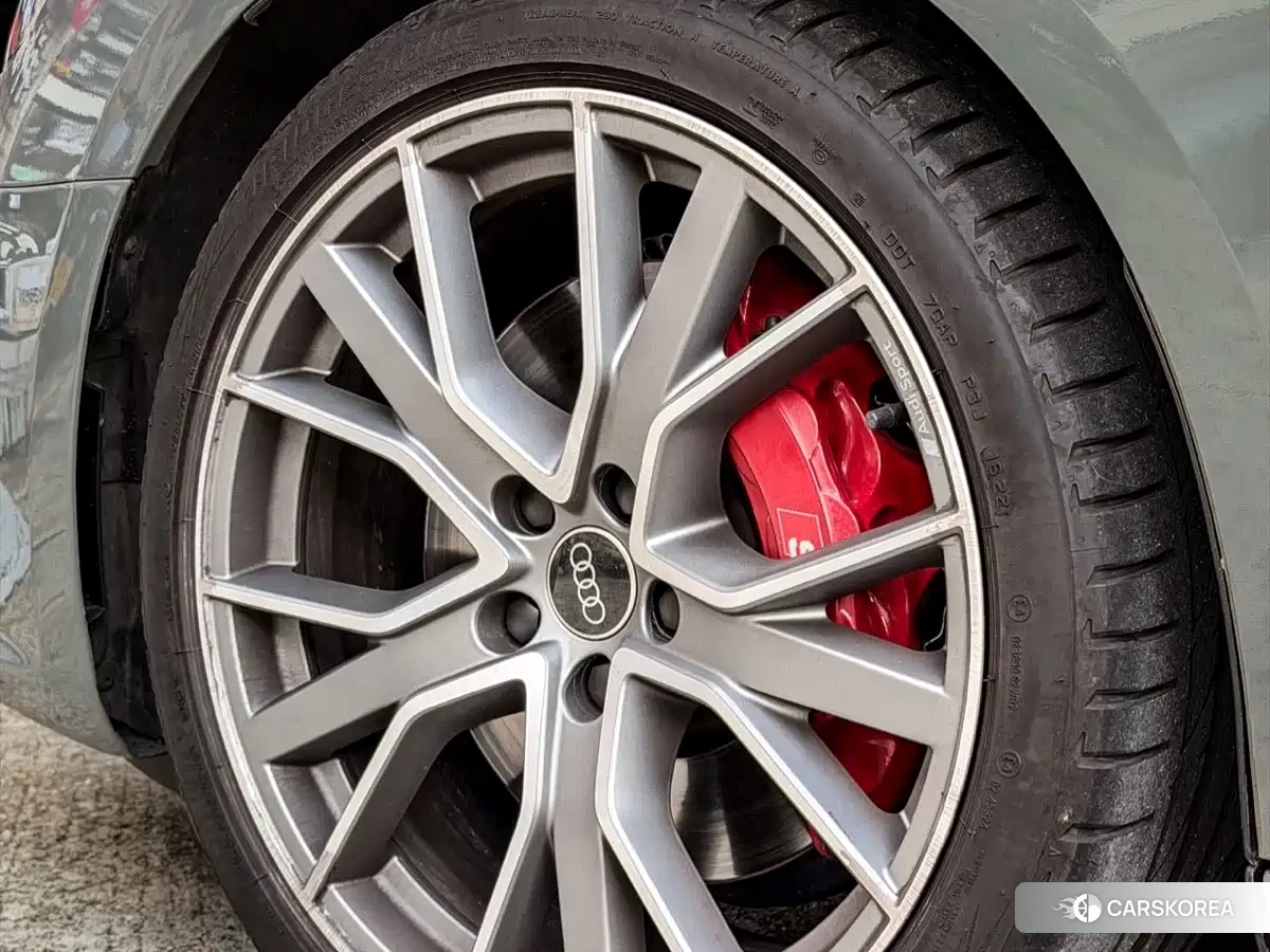 Audi S4 2023 Silver/gray из Китая, фото 3