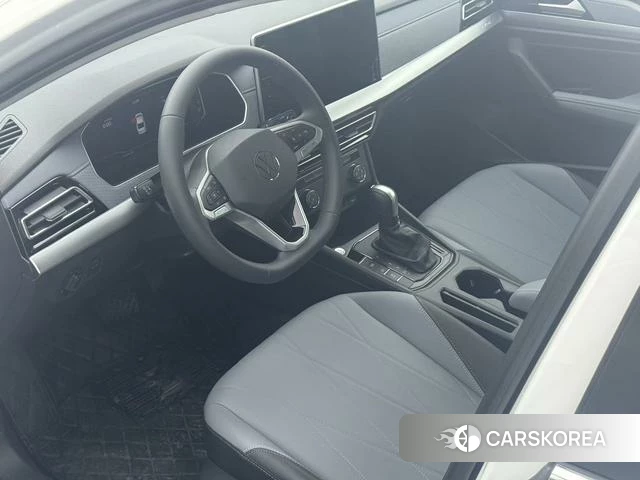 Volkswagen Lavida 2025 Белый из Китая, фото 3