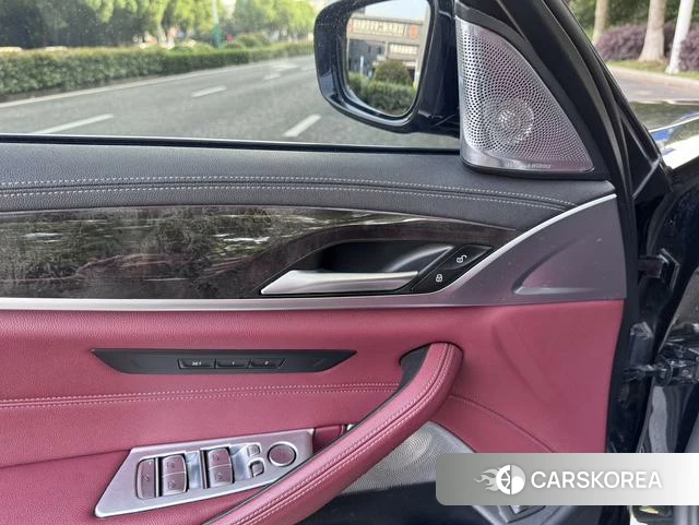 BMW 5 series id 4358937 из Китая 13
