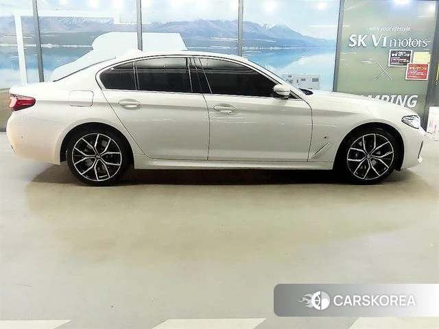 BMW 5 Series (G30) id 4206622 из Кореи 13