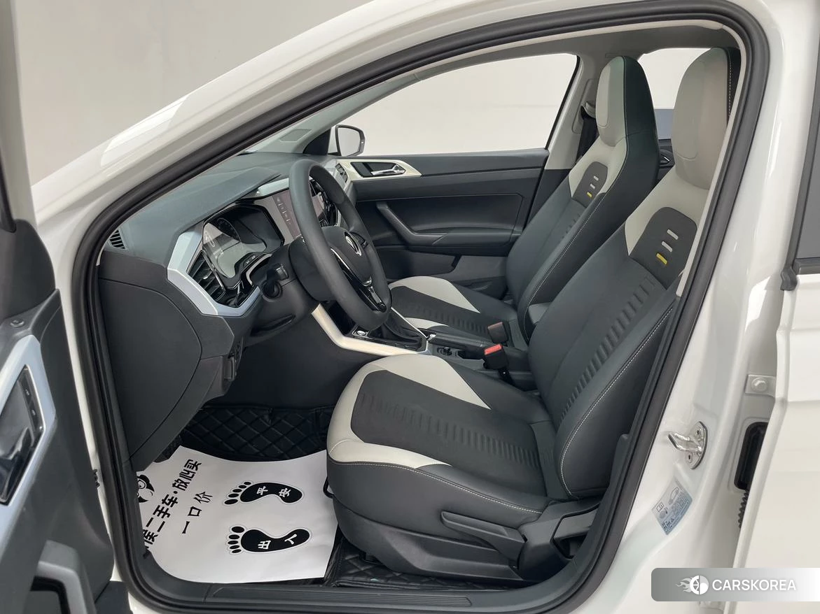 Volkswagen Polo id 4452402 из Китая 19