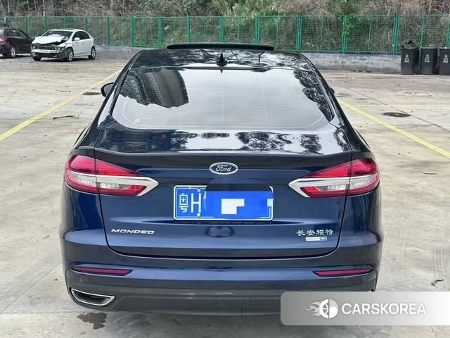 Ford Mondeo 2021 Синий из Китая, фото 3