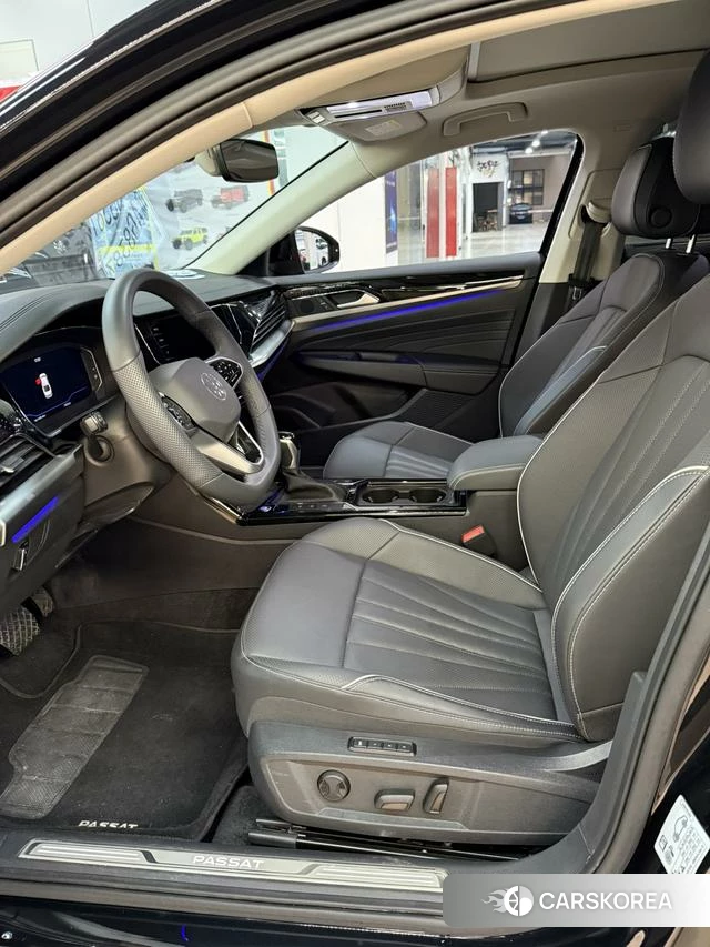 Volkswagen Passat 2024 Черный из Китая, фото 3