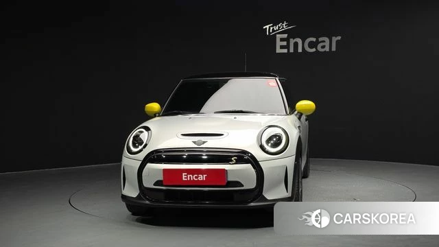 Mini Cooper Electric id 4201944 из Кореи 23