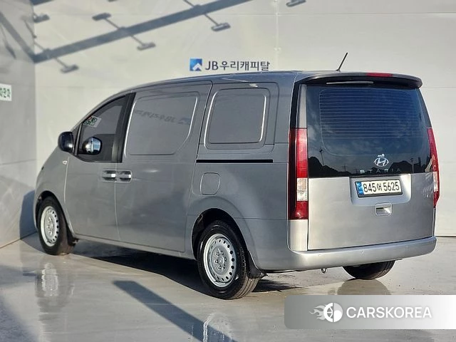 Hyundai Staria id 4636403 из Кореи 13
