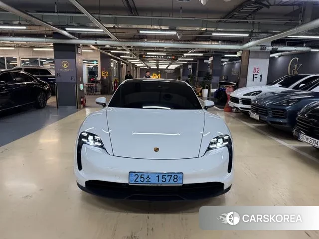 Porsche Taycan id 3644607 из Кореи 13