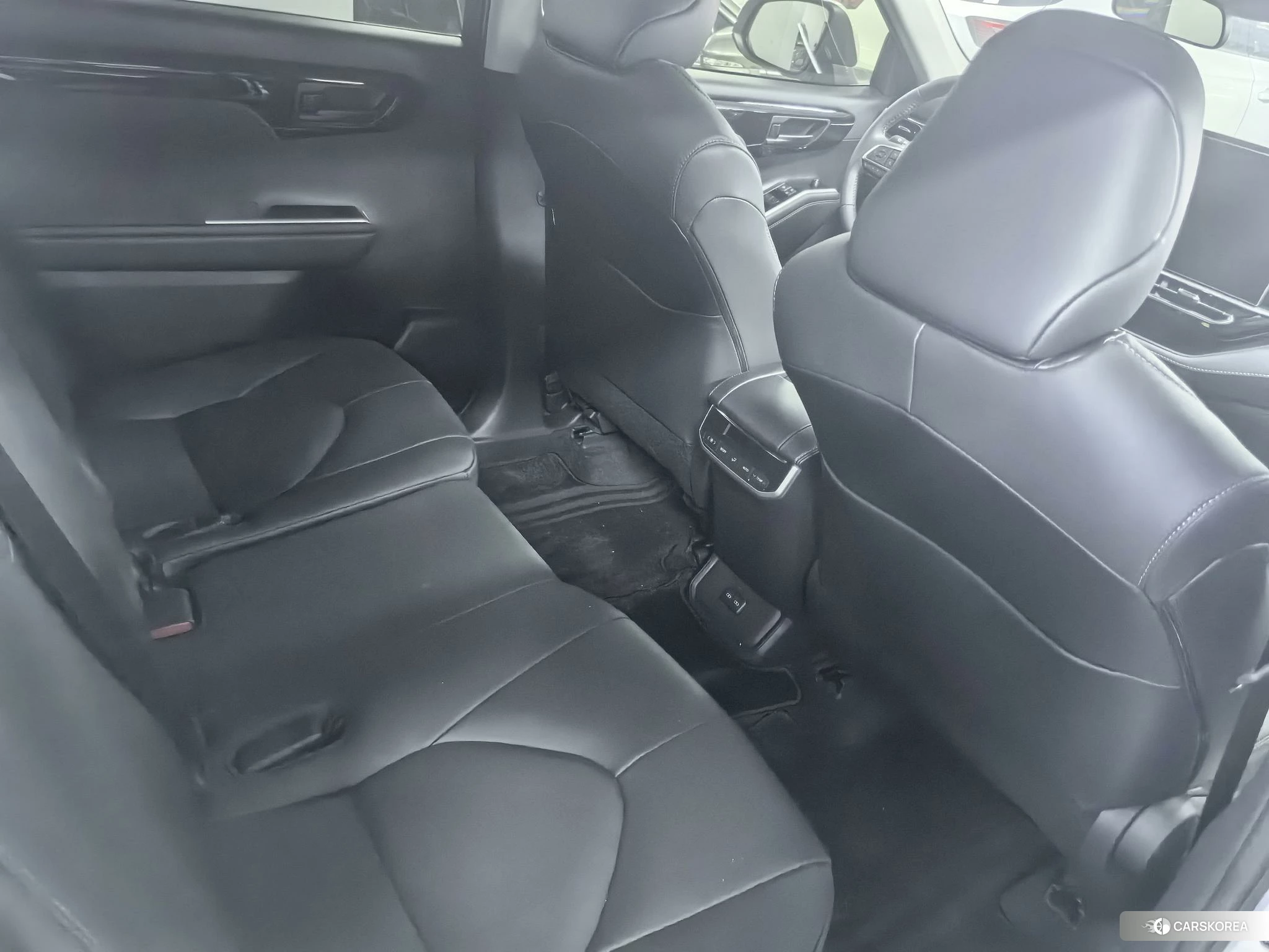 Toyota Highlander 2025 Белый из Китая, фото 3