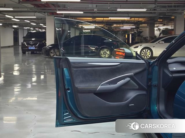 Xiaomi Car Xiaomi SU7 Ultra id 4239185 из Китая 13