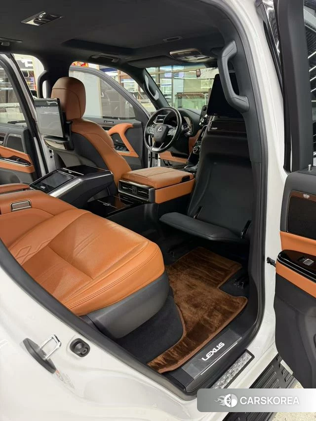 Lexus LX id 4258817 из Китая 12