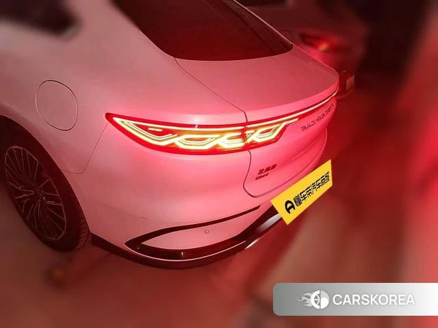 BYD Han DM 2022 Белый из Китая, фото 3