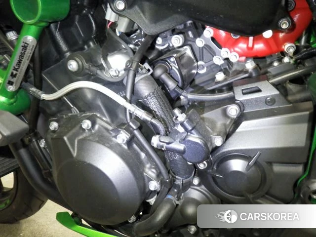 Engine photo