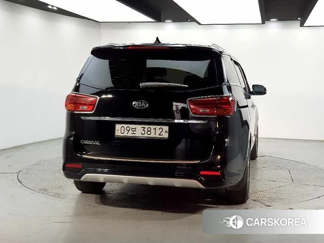 Kia The New Carnival id 4471647 из Кореи 13
