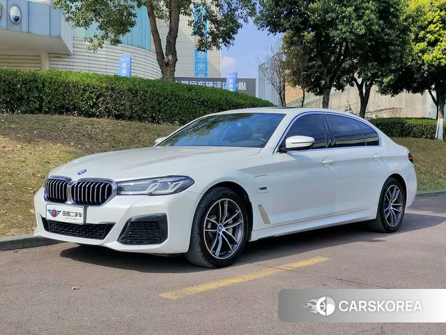 BMW 5 series PHEV 2022 Белый из Китая, фото 3