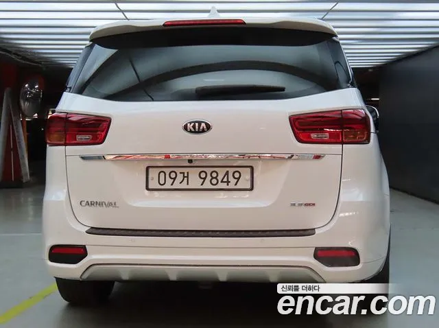 Kia The New Carnival id 2224849 из Кореи 13