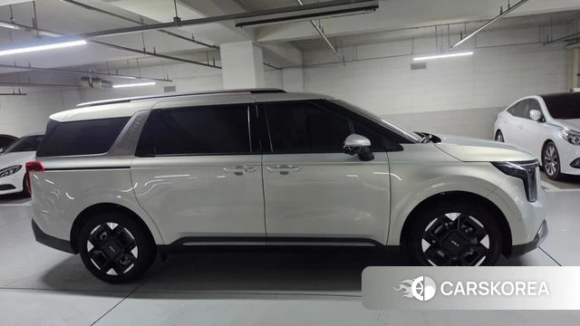Kia The New Carnival 4th Generation 2026 Цвет галактики из Кореи, фото 6