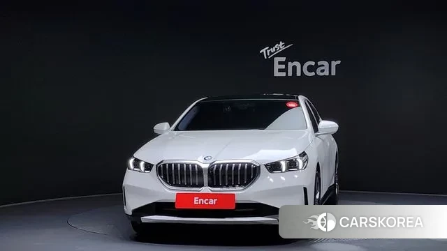 BMW 5 Series (G60) id 3462464 из Кореи 13