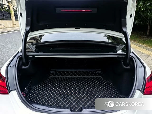 Mercedes-Benz Class C id 4394038 из Китая 8