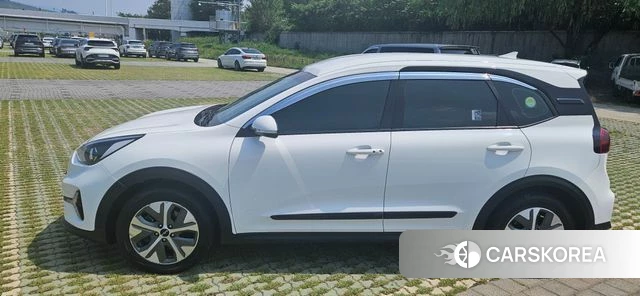 Kia Niro Plus id 4871384 из Кореи 13