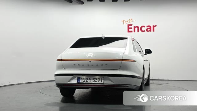 Hyundai Grandeur Hybrid (GN7) id 4905249 из Кореи 23