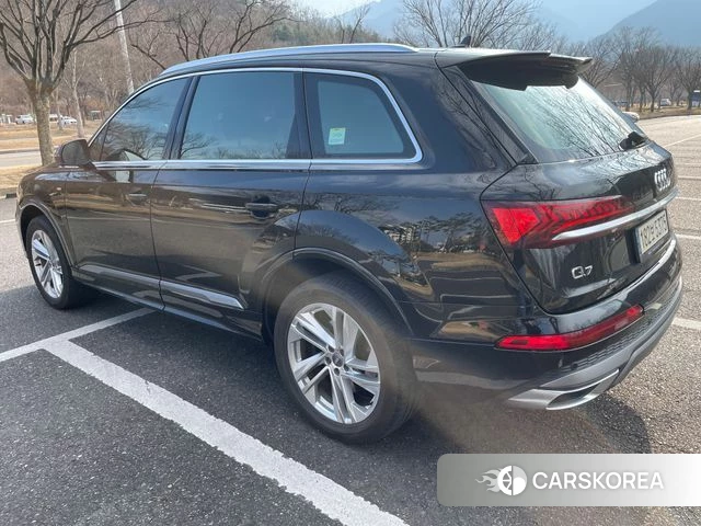 Audi Q7 (4M) id 3791936 из Кореи 13