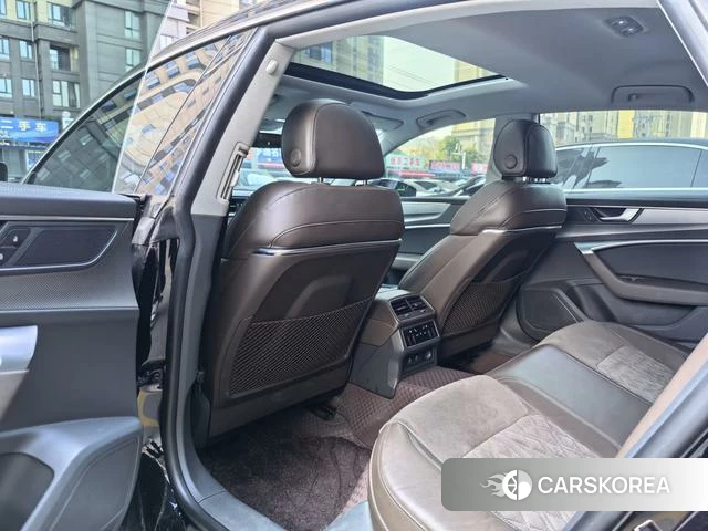 Audi A7L 2024 Черный из Китая, фото 5