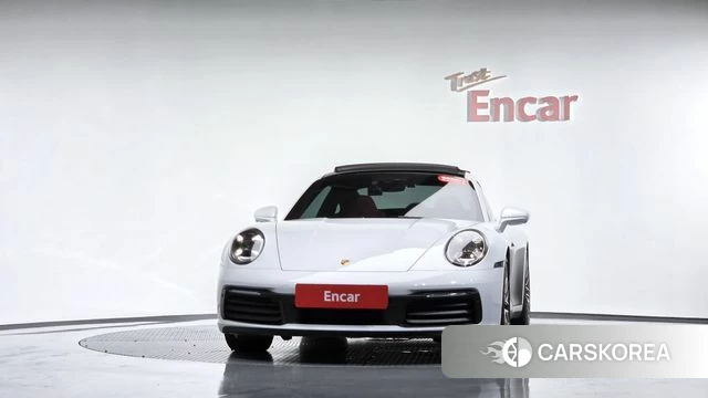 Porsche 911(992) id 4671379 из Кореи 23