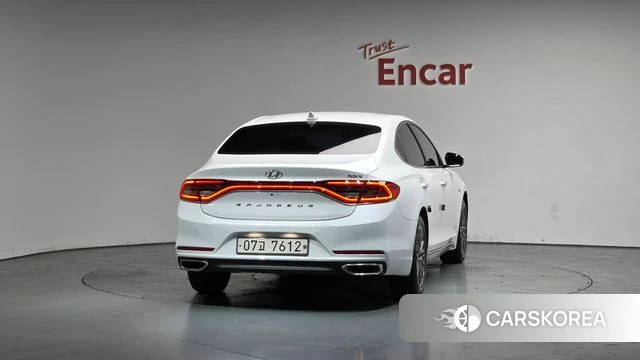 Hyundai Grandeur IG Hybrid id 3955975 из Кореи 13