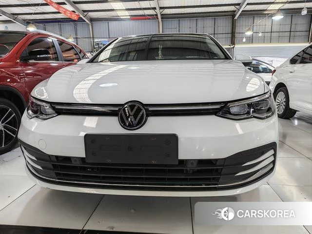 Volkswagen Golf 2021 Белый из Китая, фото 3