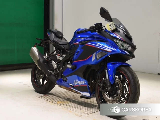Kawasaki ZX-4R SE 2023 из Японии, фото 4