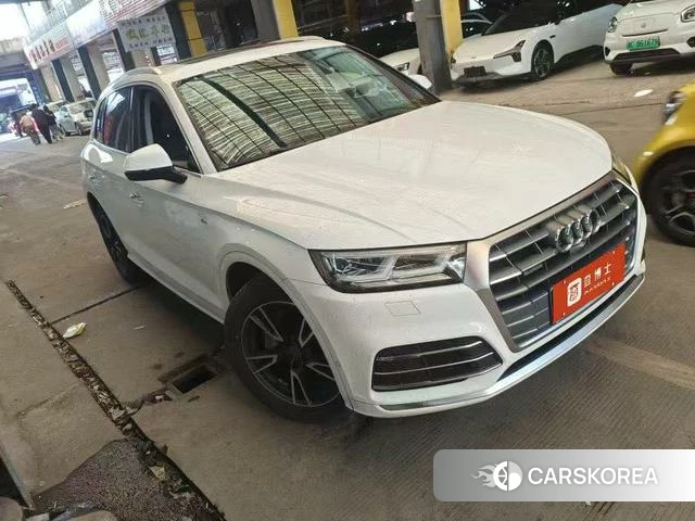 Audi Q5L 2021 Белый из Китая, фото 3