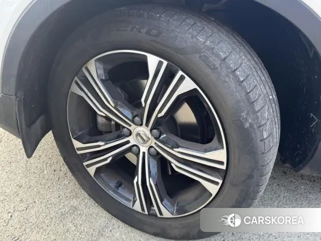 Volvo XC40 id 3487967 из Кореи 10