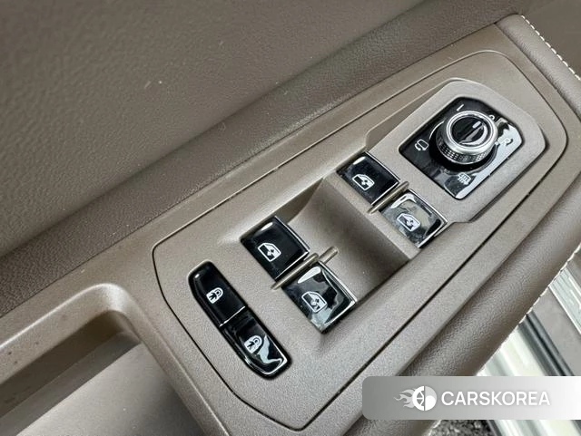 Volkswagen Weiran id 4276303 из Китая 19