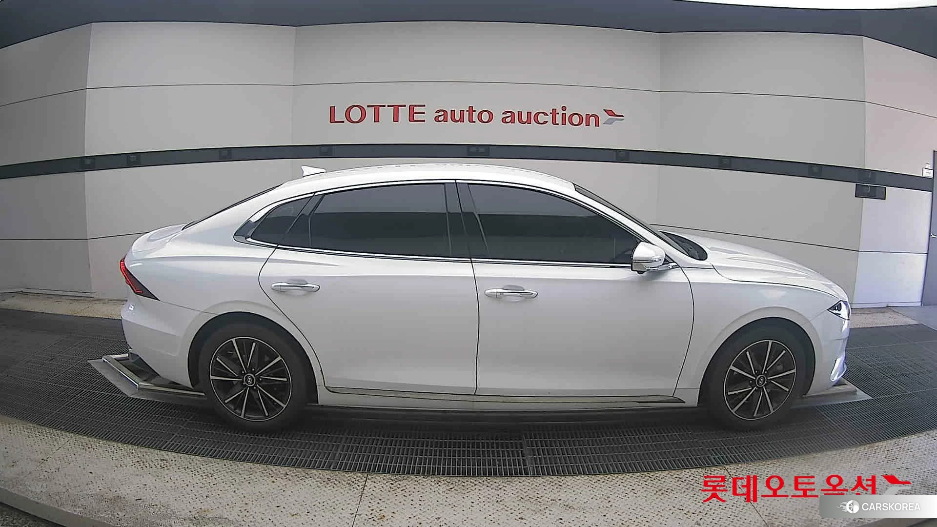 Hyundai Grandeur id 4679311 из Кореи 23