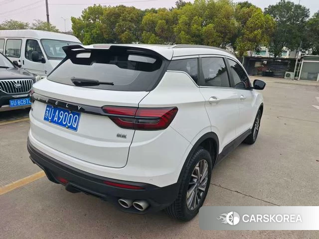 Geely Automobile Binyue 2022 Белый из Китая, фото 3