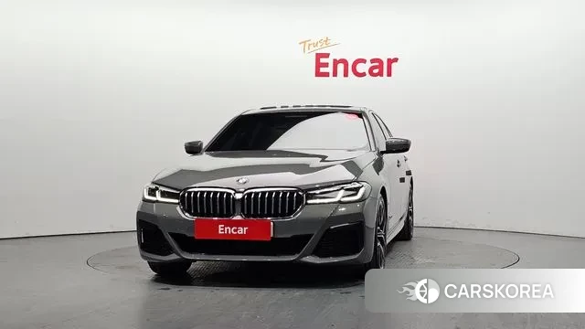 BMW 5 Series (G30) id 3378635 из Кореи 13