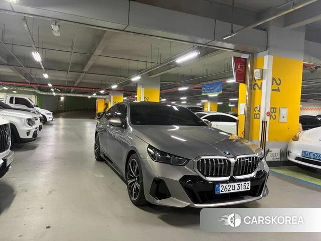 BMW 5 Series (G60) id 4177437 из Кореи 13