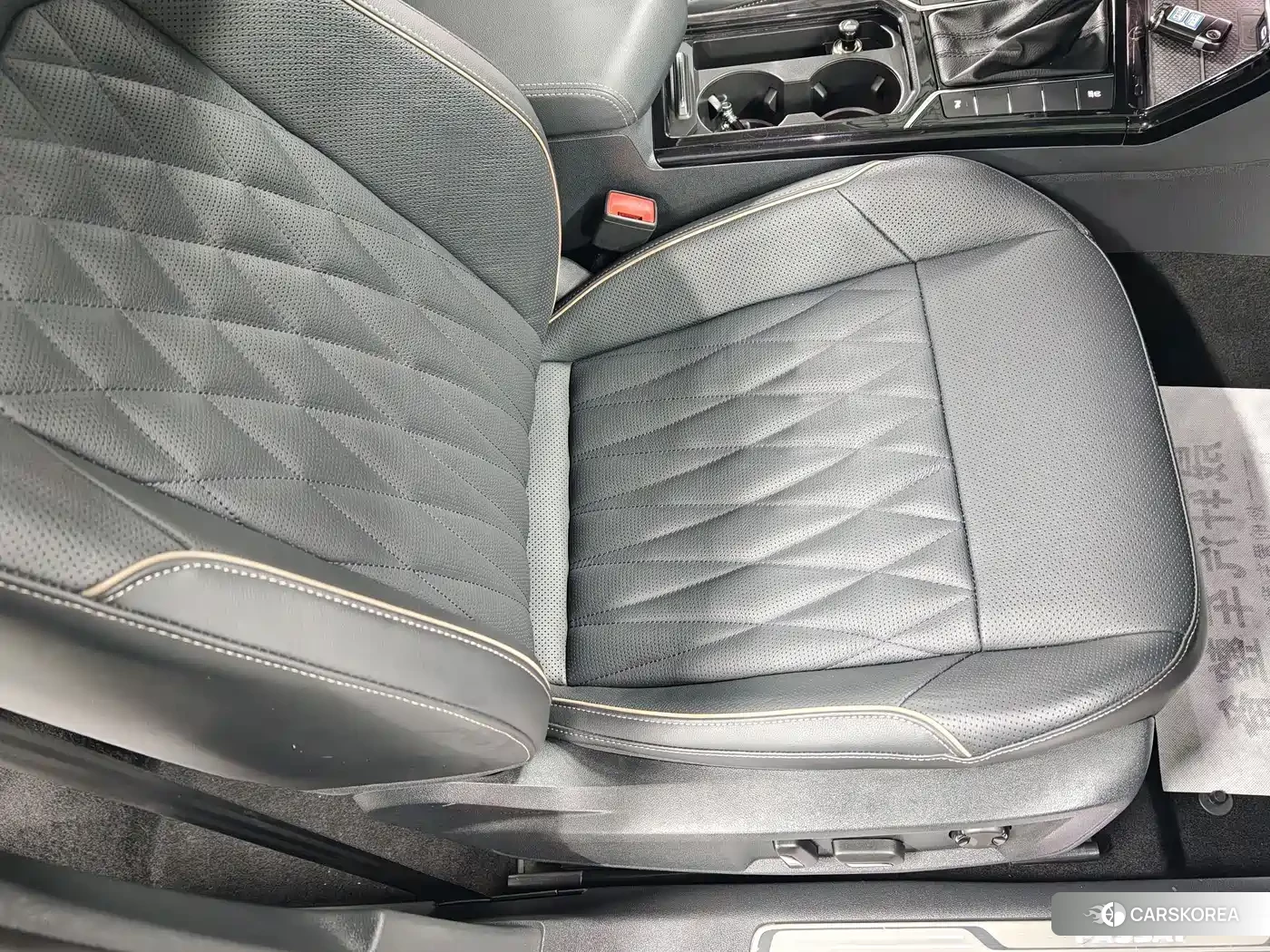 Volkswagen Passat id 4629171 из Китая 9