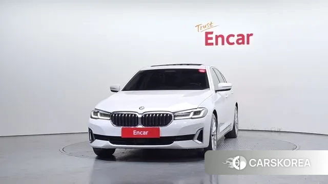 BMW 5 Series (G30) id 3581324 из Кореи 13