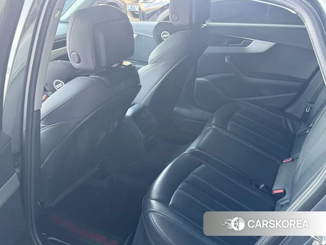 Audi A4L id 4353424 из Китая 9