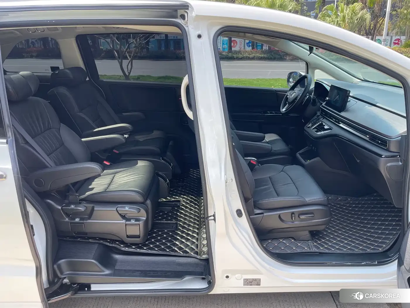 Honda Odyssey id 4546456 из Китая 15