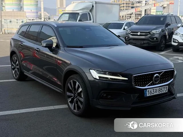 Volvo V60 Cross-Country 2nd Generation id 3690244 из Кореи 10