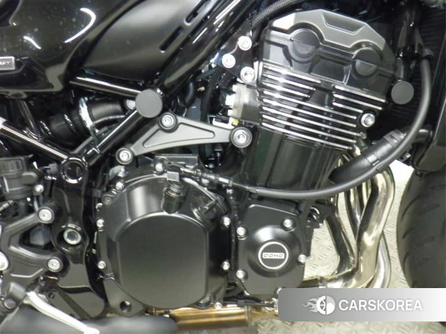 Engine photo