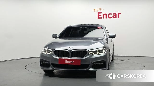 BMW 5 Series (G30) id 4587448 из Кореи 13