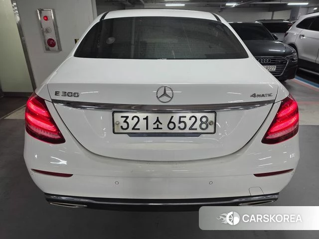 Mercedes-Benz E-Class W213 2020 Белый из Кореи, фото 3