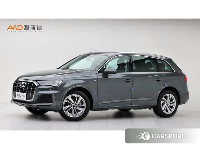 Audi Q7 2021 Серебристо-серый из Китая, фото 4